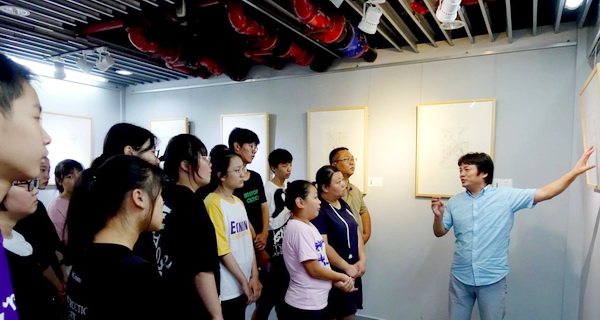 19-08-14顾忠兵速写作品展在南通开展 (4).JPG 19-08-14顾忠兵速写作品展在南通开展 (4).JPG