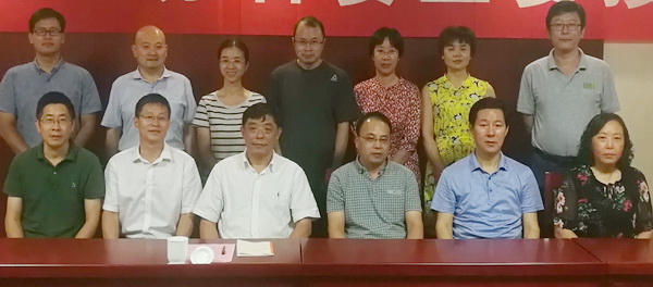 周健民参加南京农业大学支部座谈会.jpg