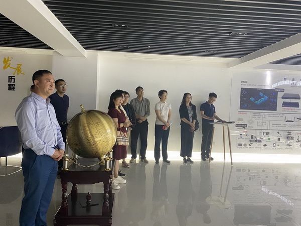 陕西省委来江苏开展科技成果转化专题调研 (4).jpg