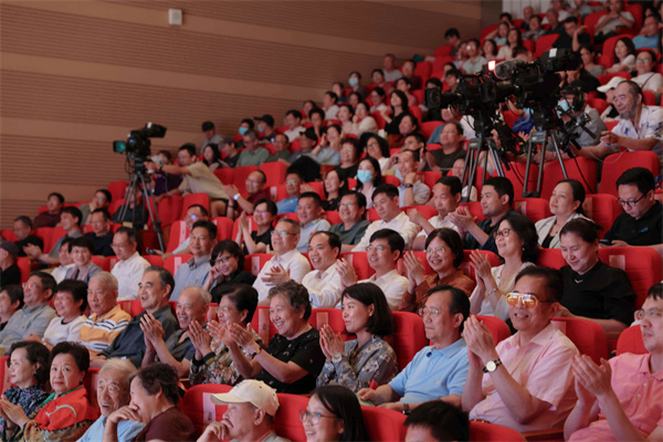 “承江南雅韵 颂中华同心”沪苏农工党评弹名家专场演出在苏州成功举办 (12).jpg