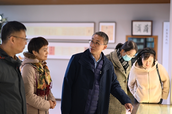 2023年11月26日南中医药大在职支部与省中医院支部联合参观茧斋主题活动1.jpg
