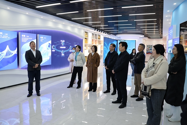 徐州市委会赴泰州市开展生物医药产业发展专题调研 (2).JPG