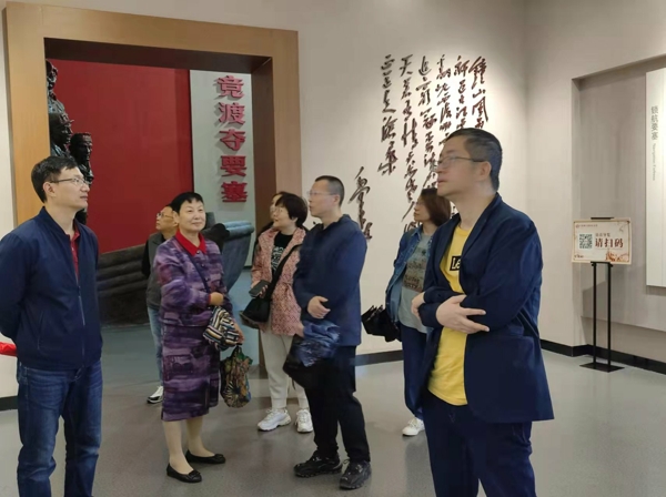 农工党常州七院支部参观江阴渡江战役纪念馆2.jpg