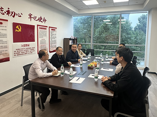 农工党苏州市委会新党员成长营高新区一组举办“新质生产力背景下的科技创新服务”主题沙龙 (1).jpg