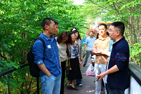 农工党苏州市委会新党员成长营相城组走访调研美丽乡村 (2).jpg