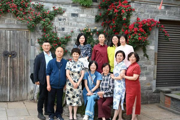省中医院在职支部开展“学习两会精神，弘扬大医精诚”主题党日活动.jpg