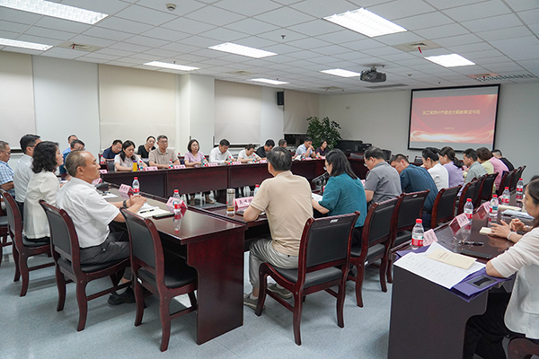 农工党苏州市委会举办主题教育读书班 (1).jpg