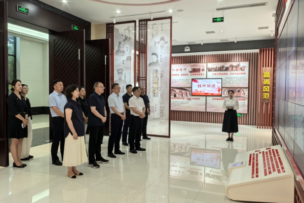 1农工党盐城市委会赴尚德昭廉教育馆开展主题教育.jpg